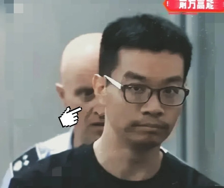 “查内鬼，抓间谍，当务之急！7月3日，上海的科技人才徐泽伟”夫妻二人赴意大