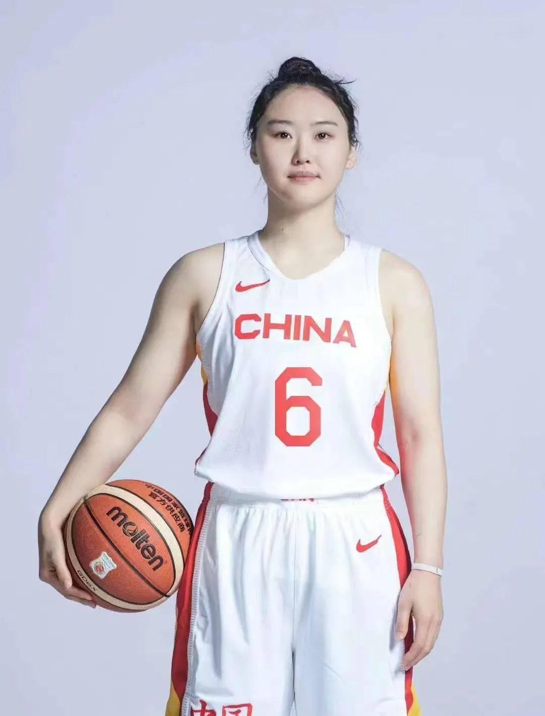 队友最怕猪队友，这个时候添的是什么乱？中国女篮热身赛后，李梦除名亚洲杯成了事实