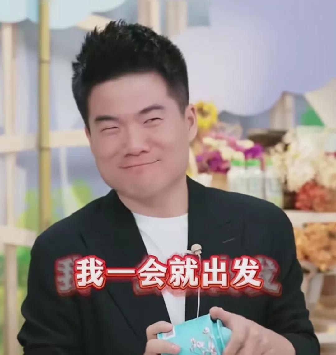 有网友说，没想到浙浙比渝渝还粘人，看到浙浙这条回复，董宇辉恐怕迟早得沦陷。今天