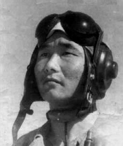 1965年，飞行员高长吉忽视毛主席警示，执意击落闯入我国的敌方侦察机，可没想到，