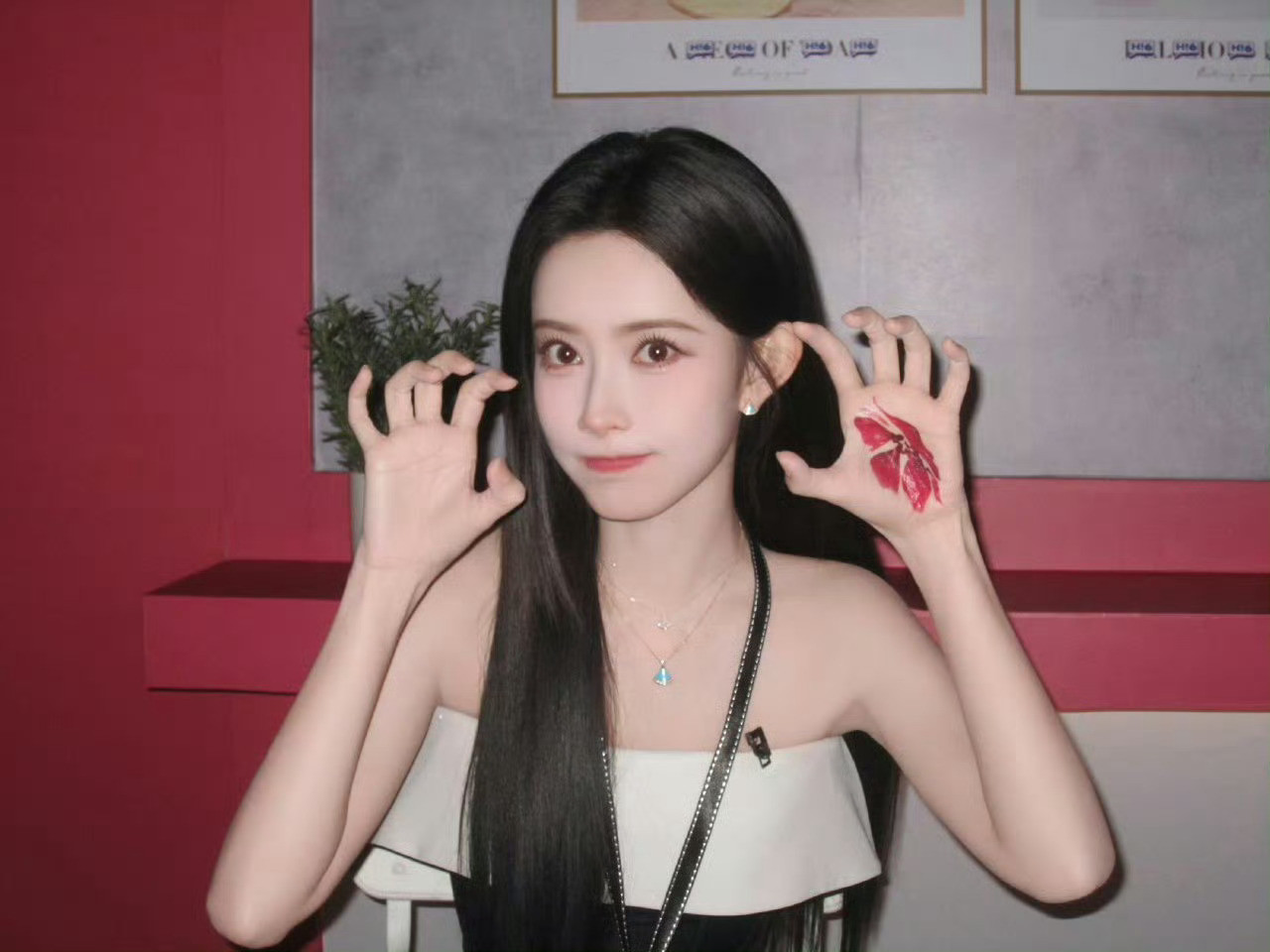 孟子义对自己的脸非常有自信素颜都超美，孟姐超自信！​​​