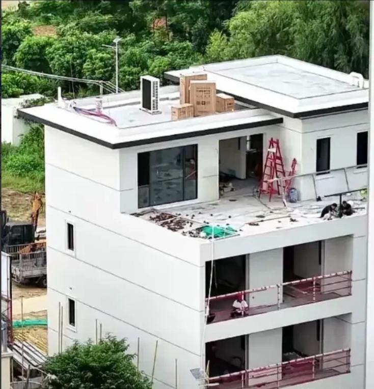 全红婵，真正诠释了什么叫做财不露白！全红婵家第一套别墅差不多完工了。按照