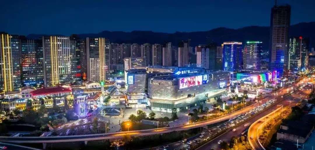 【商业大爆发！福州中心城区规划6大商业中心】福州商业将迎来新一轮井喷！日前，据