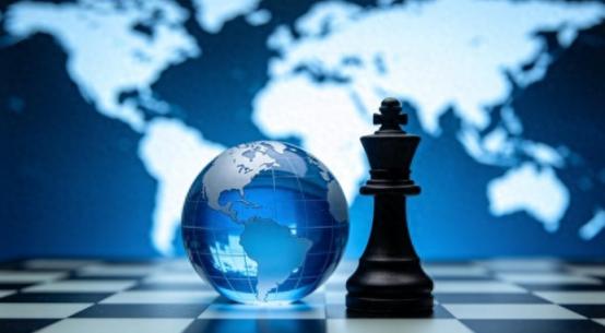 全世界这么多国家眼睁睁看着美国横行霸道，肆意妄为，却无人敢说，无人能管。请问正义