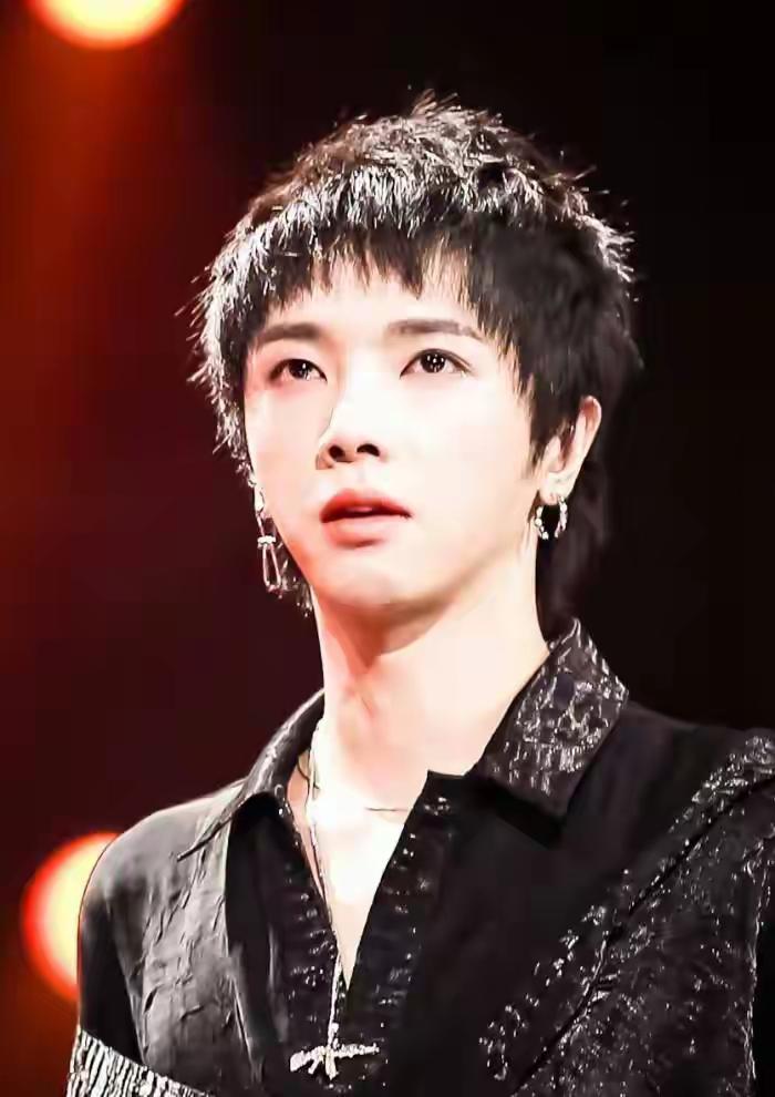 [捂脸哭]😡真的，华晨宇翻车，打心眼里无法同情和怜悯，这场豪赌注