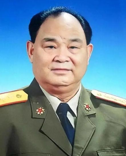 张太恒上将参加了济南战役，得到了三张立功证，按规定可以记一等功。可是在他审问敌排