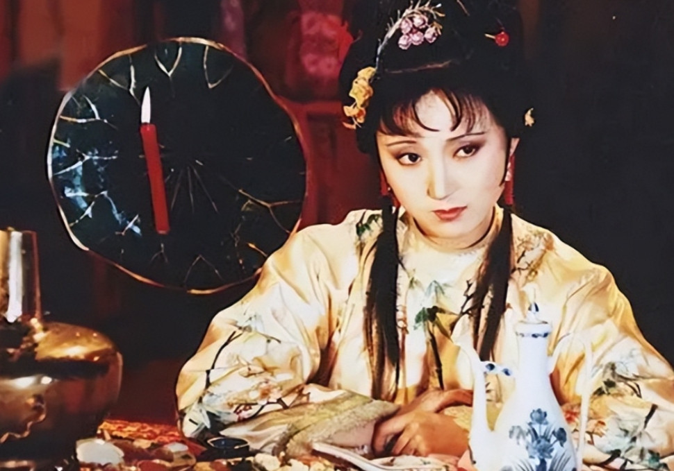 2007年“林黛玉”陈晓旭乳腺癌去世，有人给“贾宝玉”欧阳奋强打电话，让他来参加