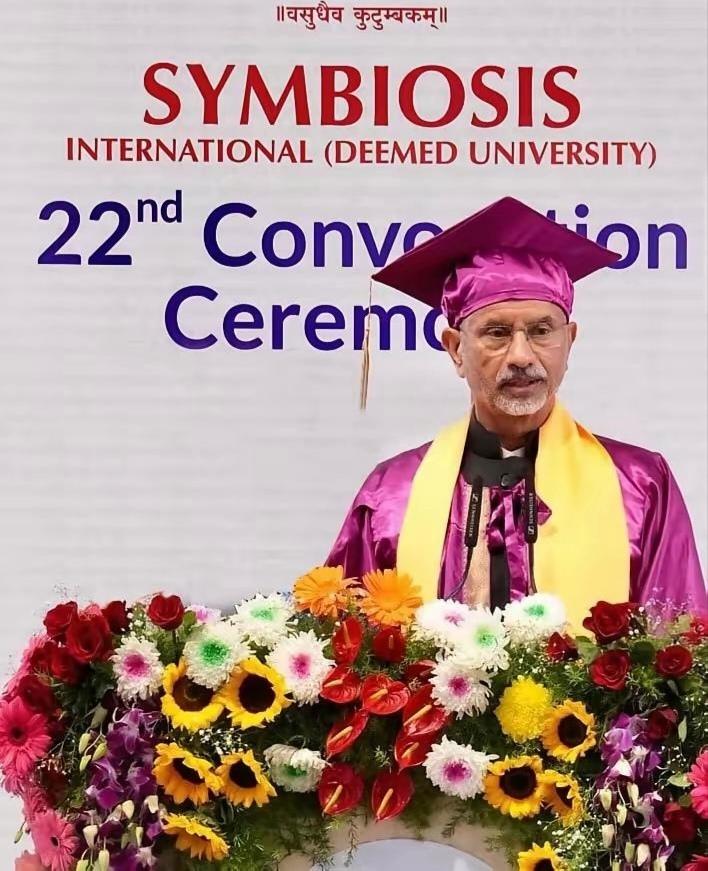 中国是靠实力复兴，印度的“酸葡萄”心态该醒醒了！近日，印度外长苏杰生在参加一