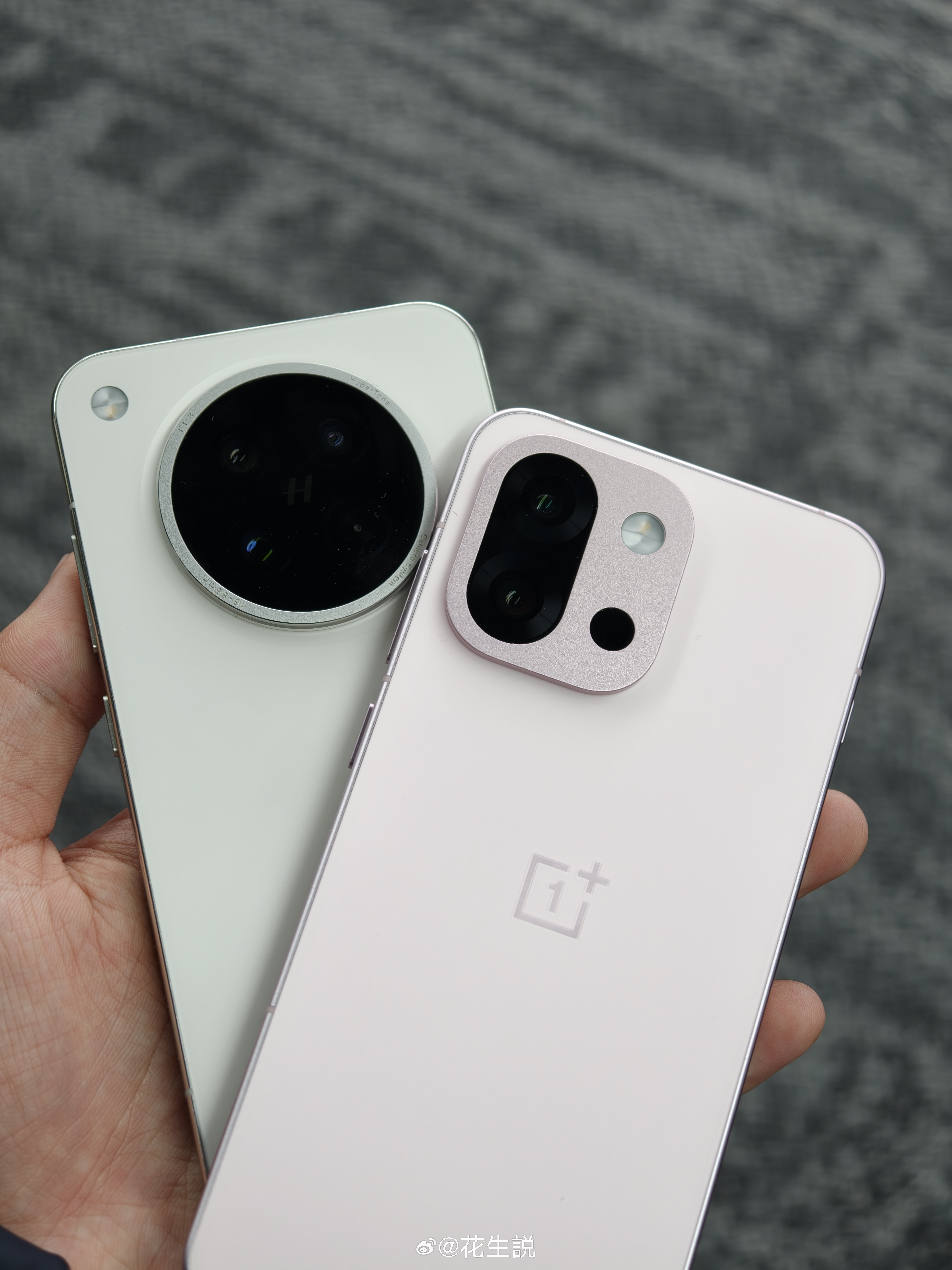 去年OPPO系的两款小屏旗舰表现都很不错，我们工作室有小伙伴换了X8s后说以后都