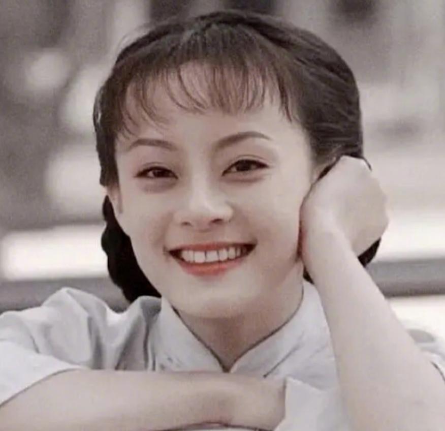 《乌云之下》的孙俪，到《危险关系》的孙俪，真正的展示了一个女演员，如果美貌不再，