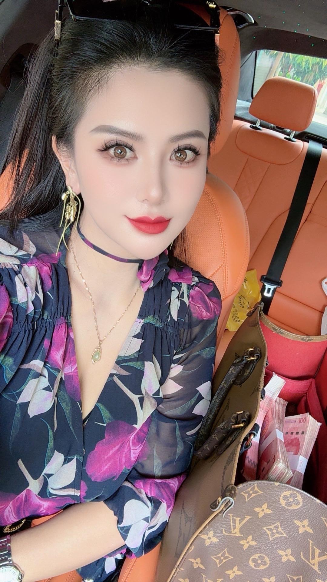 承蒙时光不弃， 过了今晚又大了一岁，感谢相遇的每一个人，教会我成长，往...