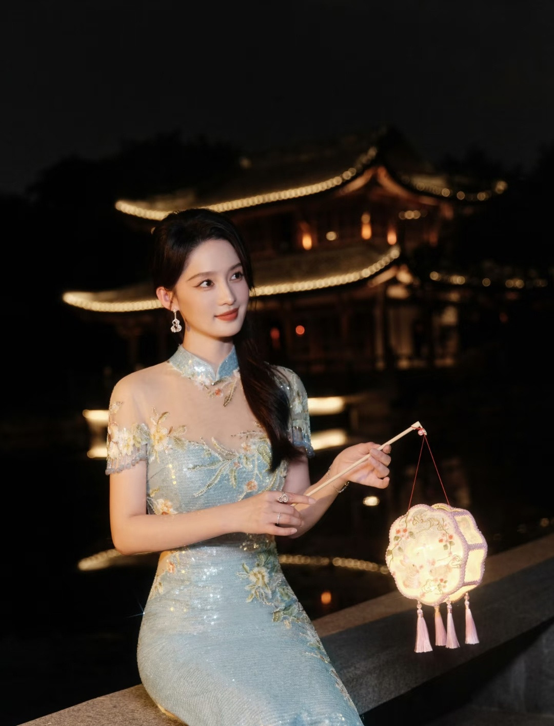 明星丨旗袍李沁的一组写真～