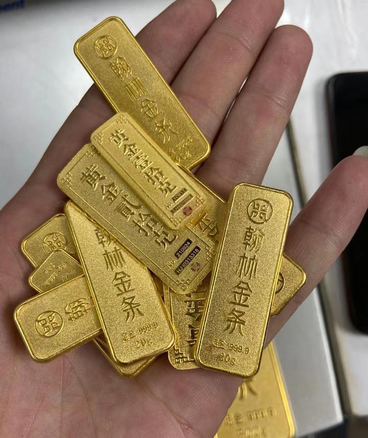 之前总觉得地缘政治一闹，黄金肯定闭着眼涨，直到看了2026年这波行情才发现根本不