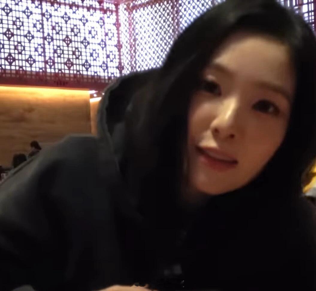 Irene【自截头像】此女的颜值已超为天人​​​