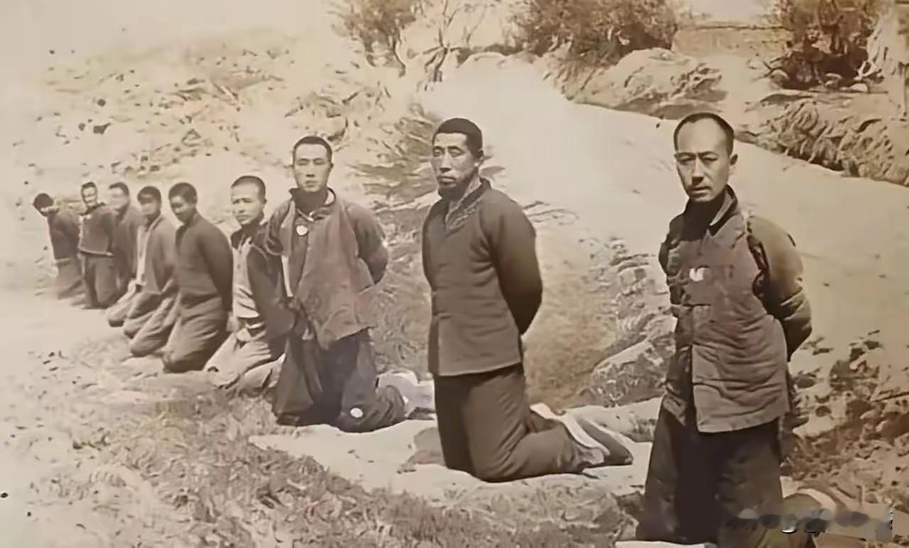 这些仁人志士在被日本鬼子杀害之前，每个人的表现都是顶天立地，展现了中国人的骨气，