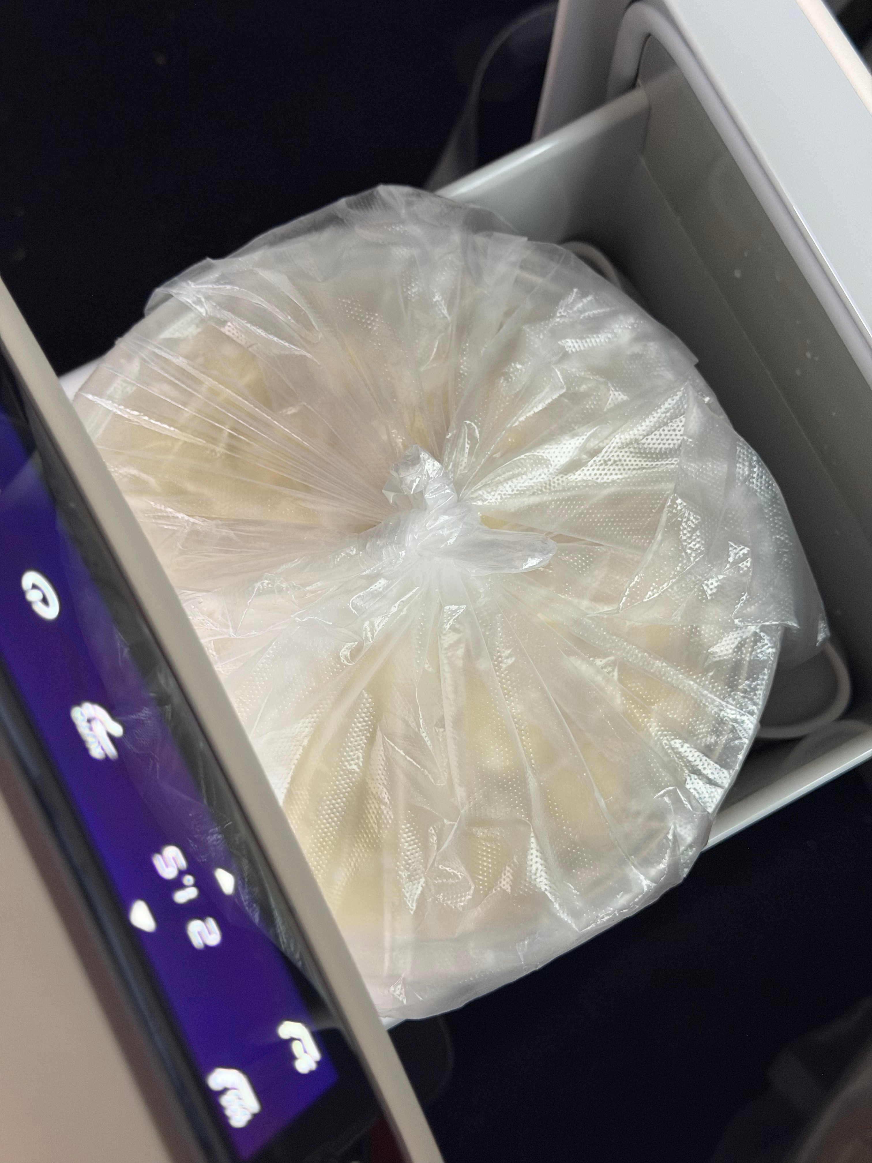 吃碗拉面返程上班，信阳的拉面馆超级多，说实话我觉得口味不输兰州牛肉面