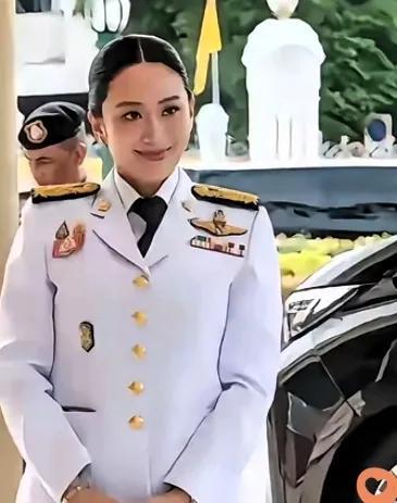 佩通坦作为文化部长第一次主持活动！7月7日上午出席庆祝拉玛六世国王逝世100周年