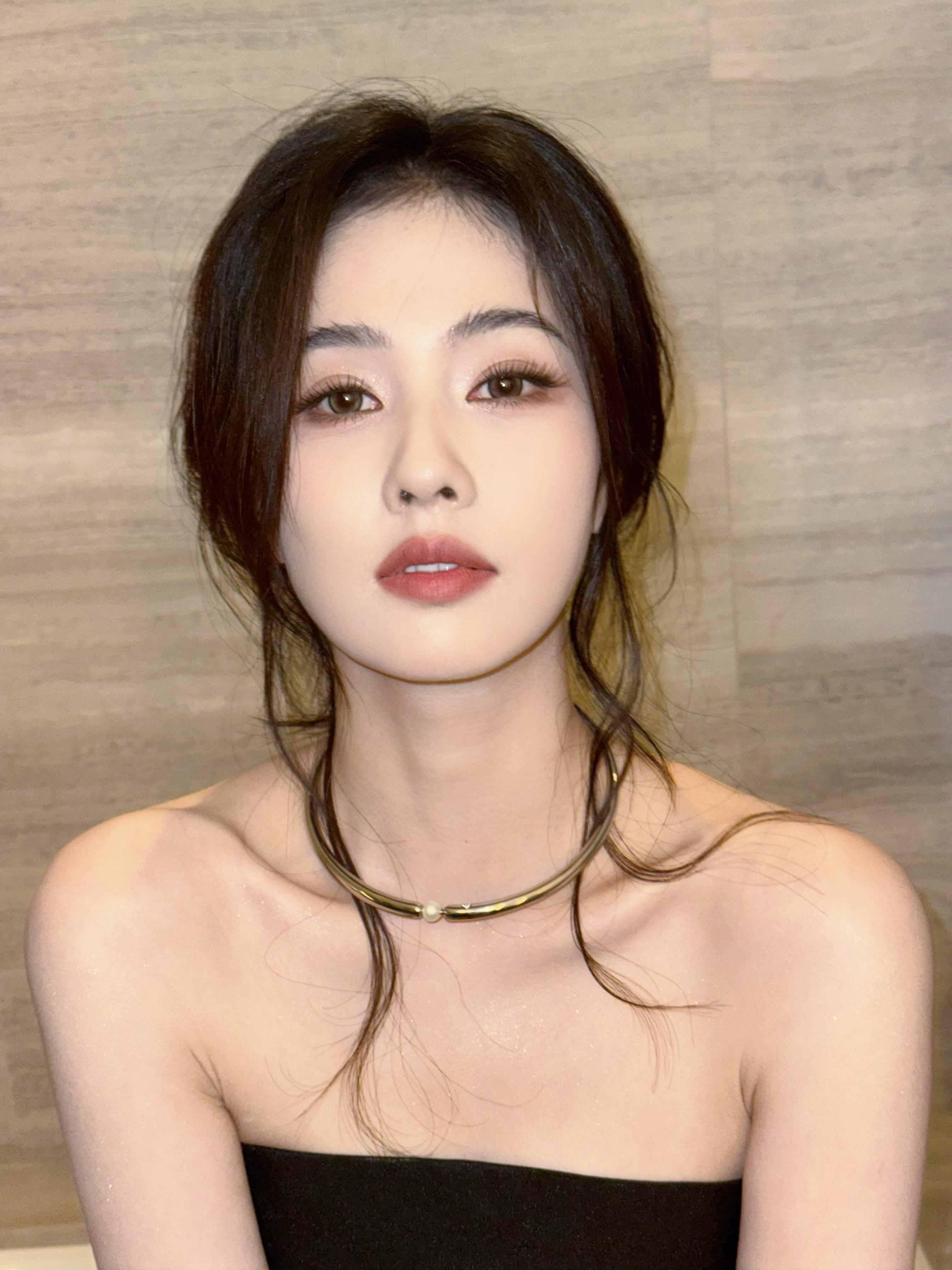 白鹿的怼脸也是很无敌