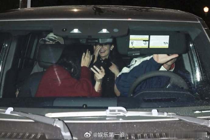 甜茶金小妹肯豆雅各布四人约会肯豆雅各布约会据外媒，甜茶&金小妹、肯豆&雅各布