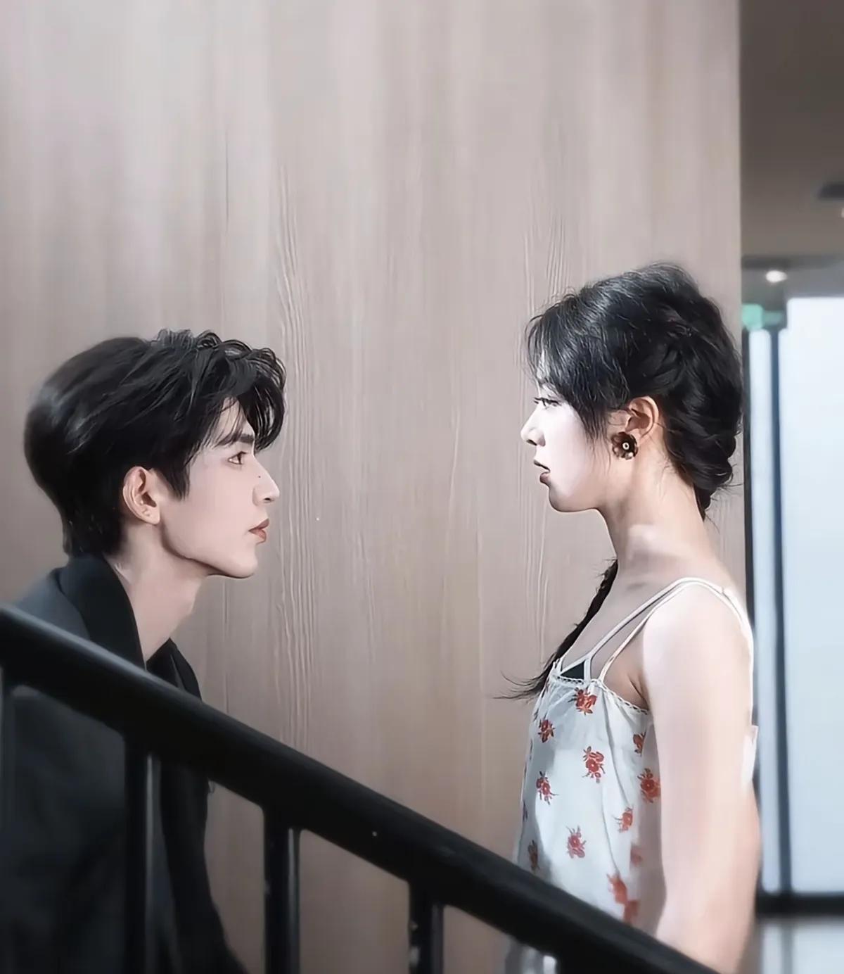 这是张凌赫第一次发关于女主视频的剧，之前宁安如梦都没发和白鹿合体。这是真cp吧[