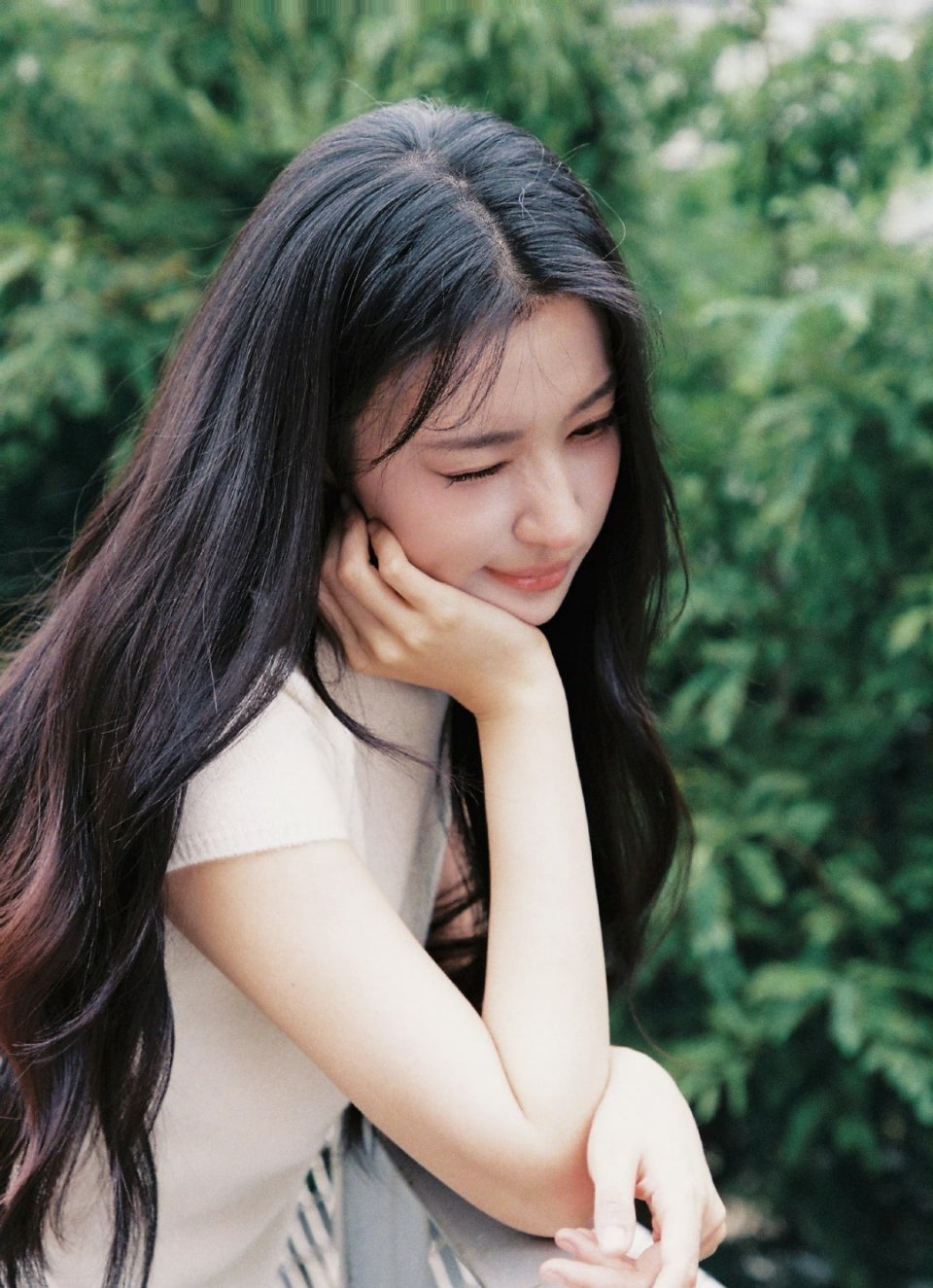 王楚然说氧气美女来了说“氧气美女”来了，王楚然就是最鲜活的注解，她的美从不是刻意