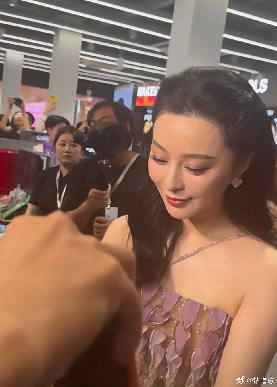 不是，她怎么还是这个样子