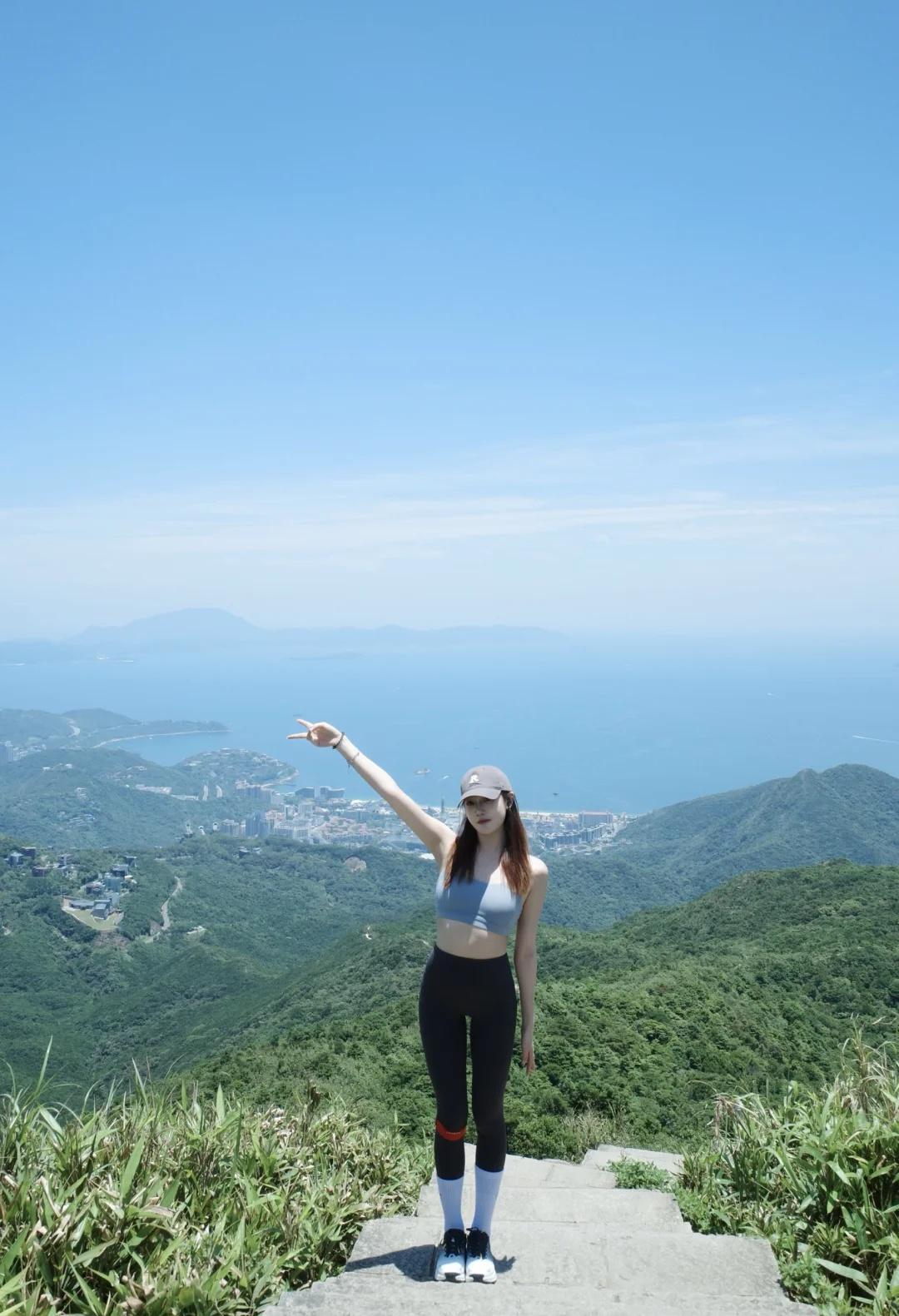 登山看海自由自在🍃⛰️📍梅沙尖山顶有风远方有海疲惫一键清空✨爬山