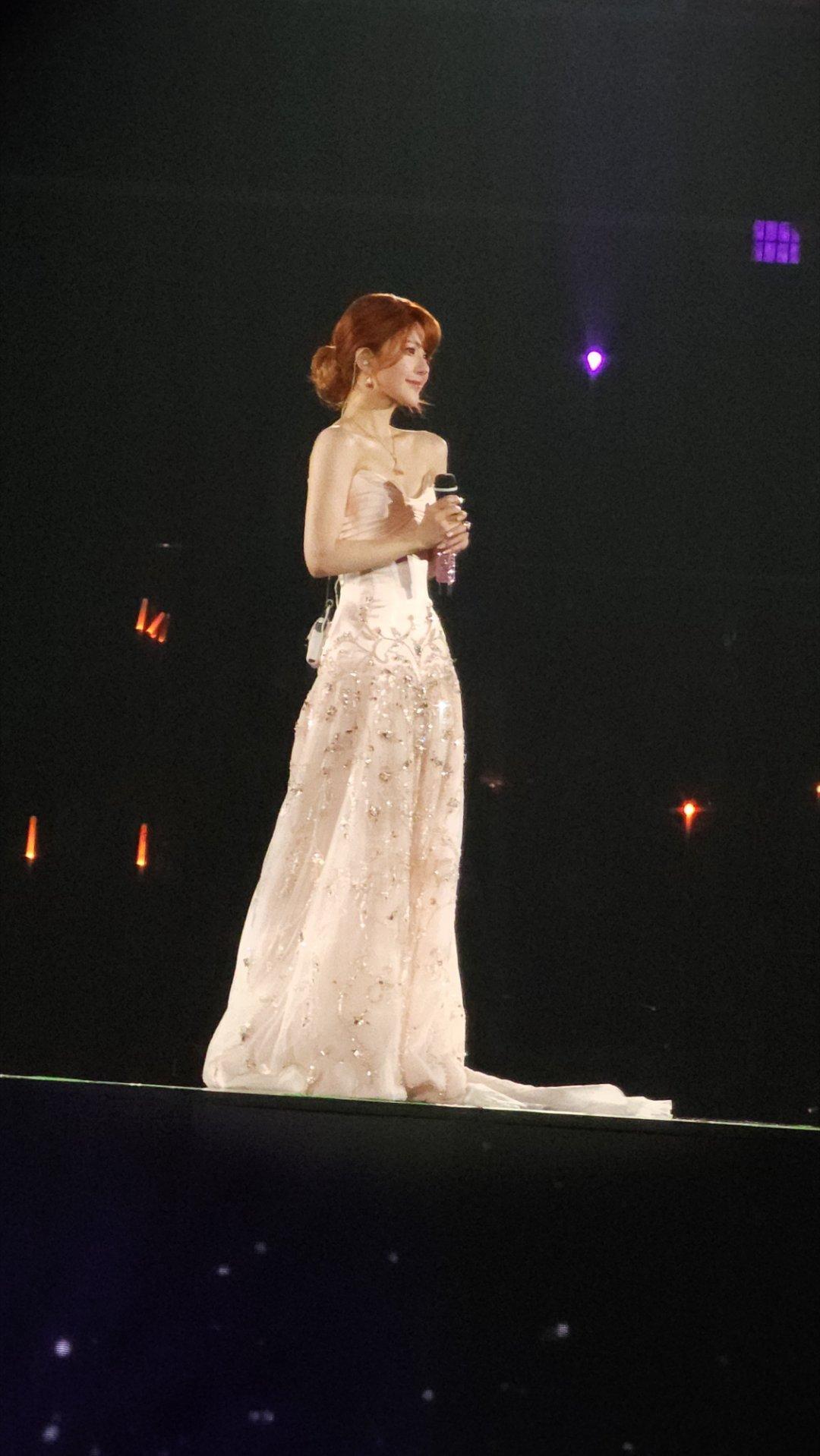 赵露思好温柔好温柔​​​