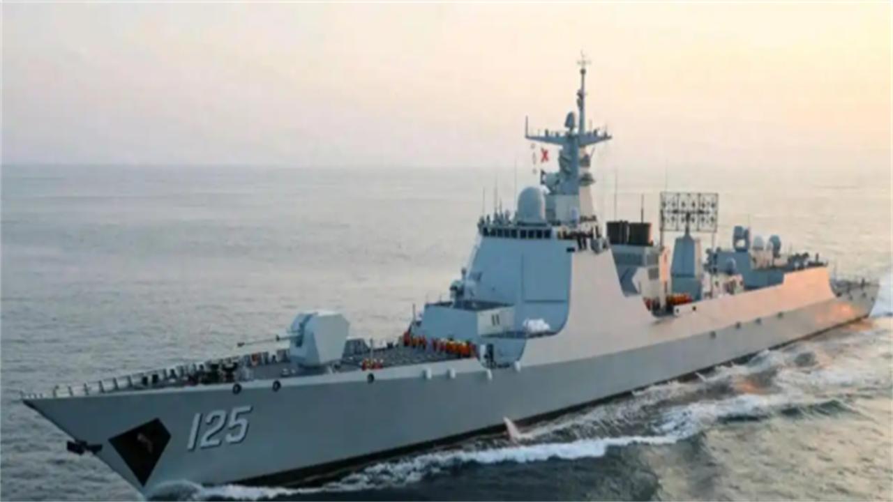 特朗普怕什么来什么！中国大驱“下饺子”，将美军优势踩在脚下2025年对中国海