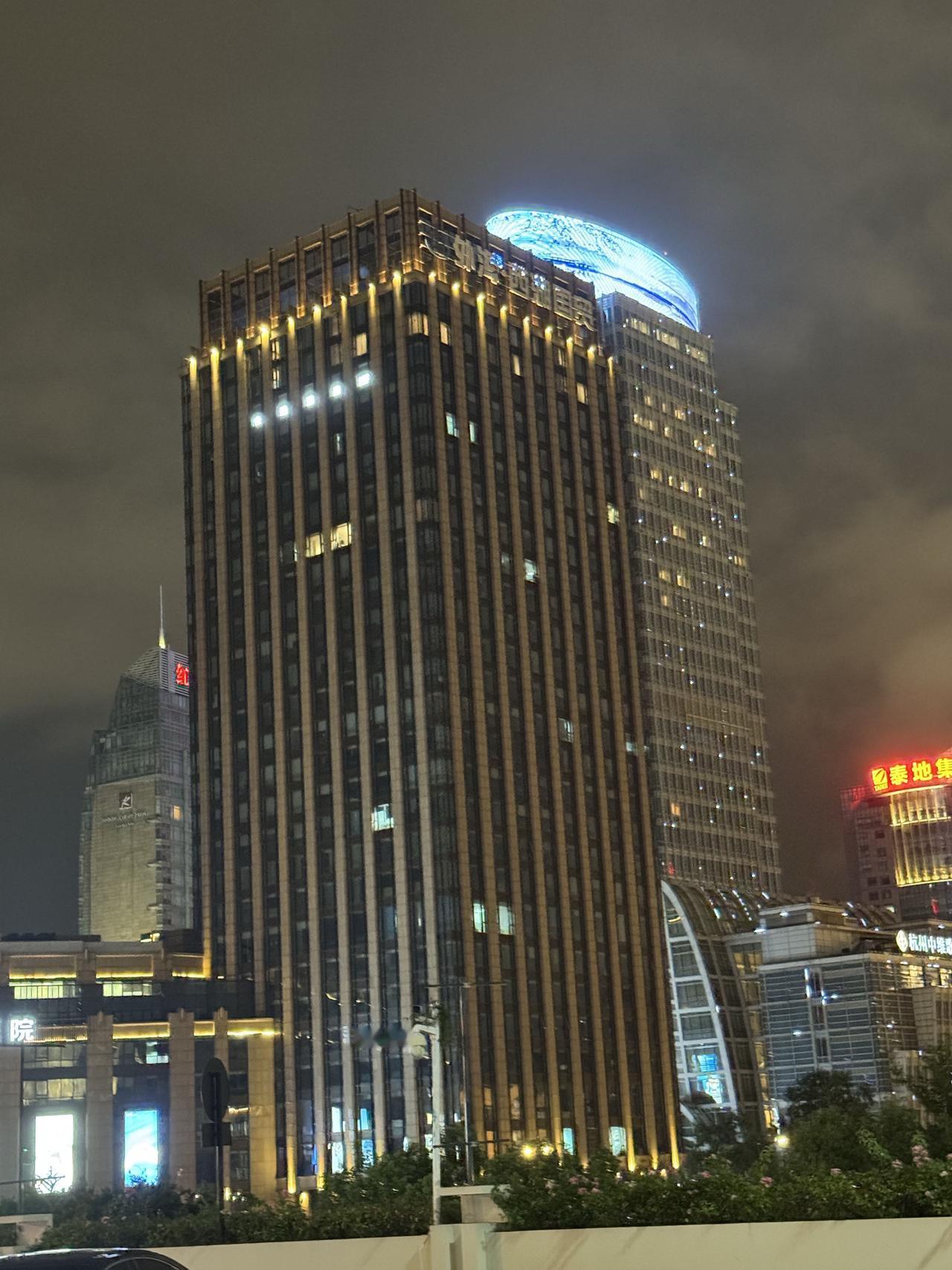中老年养生别踩坑！10个容易被忽略的生活真相人年纪越大，很多毛病，不是吃出来