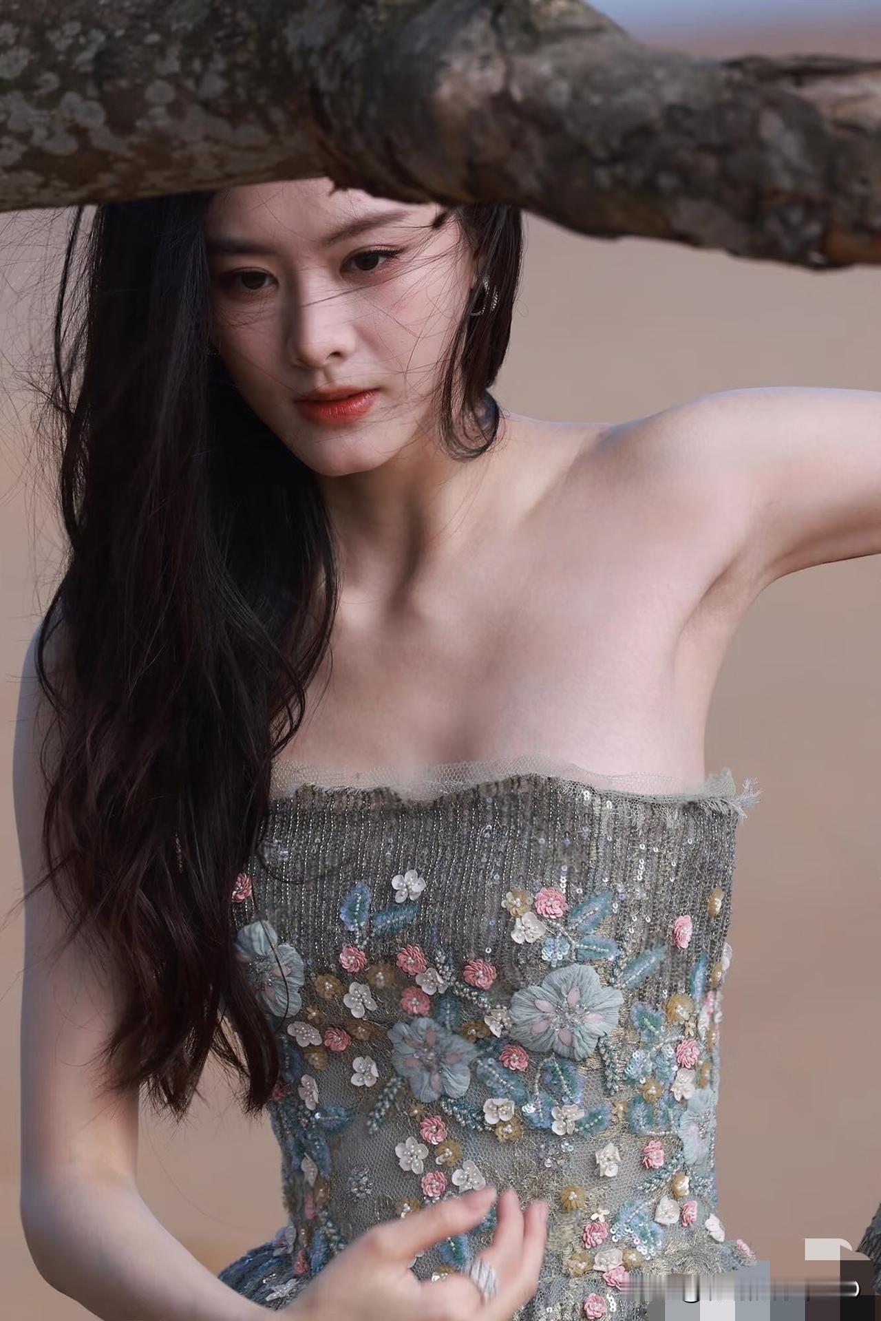 赵夕汐，美到心坎上了