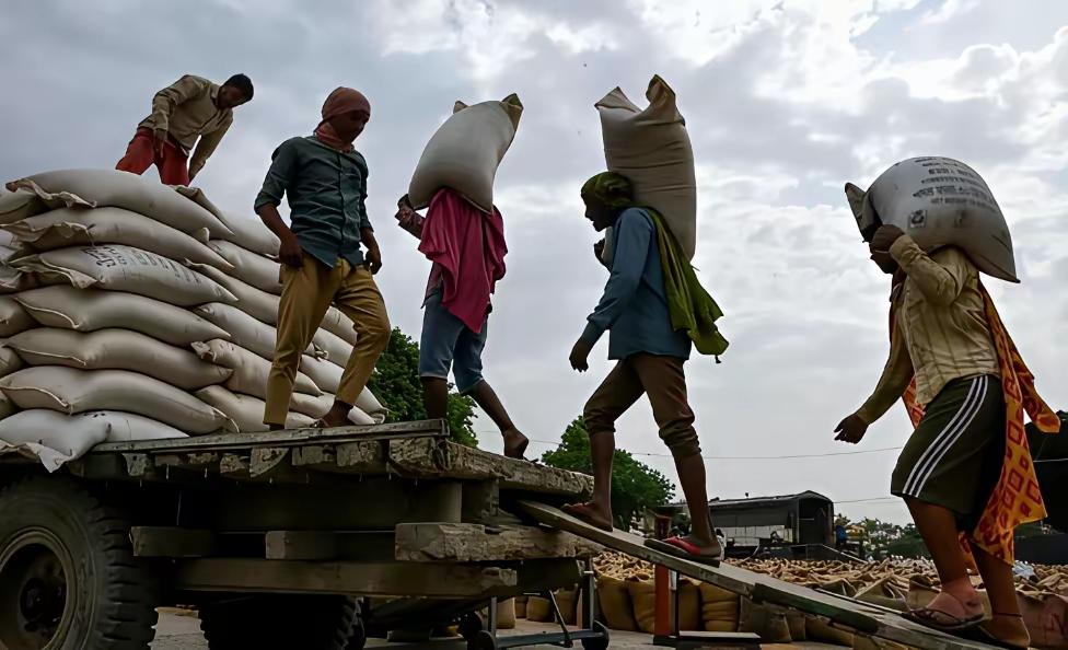 德国彻底撑不住了说出来你可能不信，现在德国最缺的不是技术，不是钱，是人。没人干