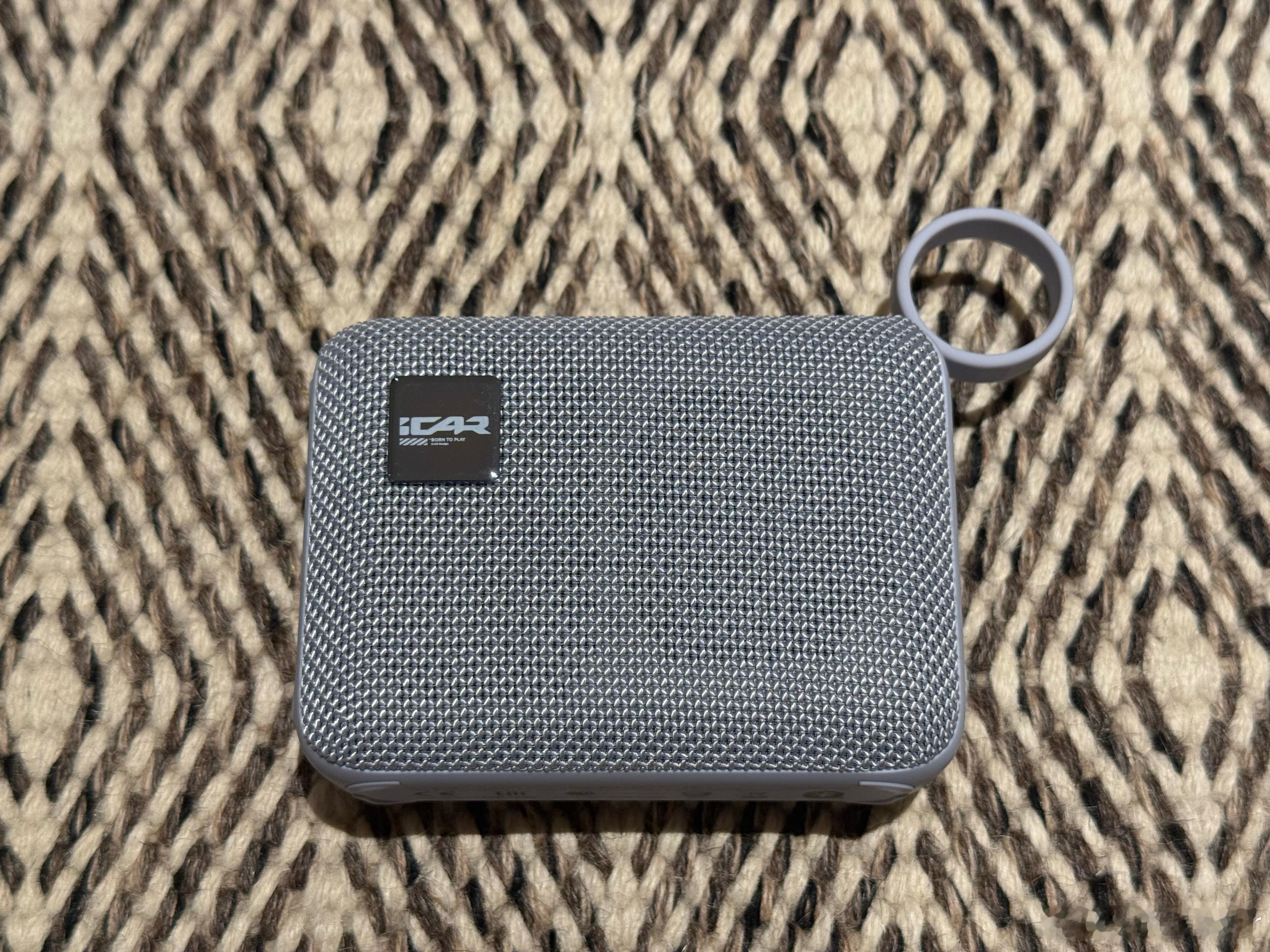 icar送的音响评论到500我就安排抽奖给大家～质感真心不错～