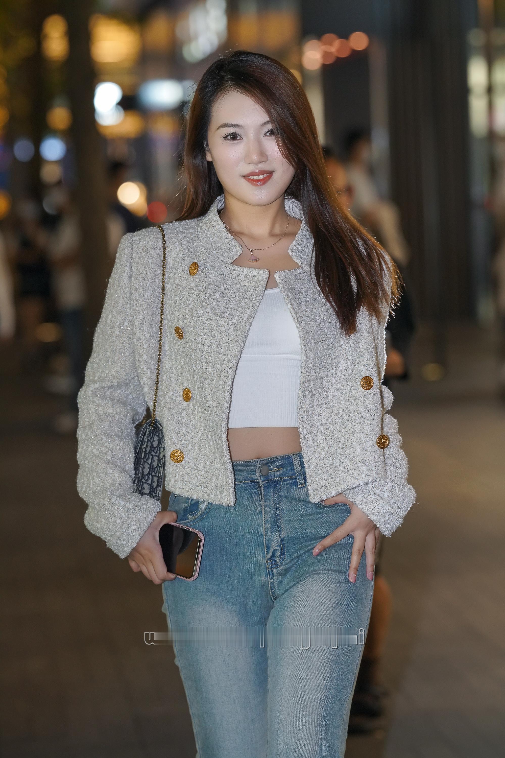 牛仔裤简单百搭~~