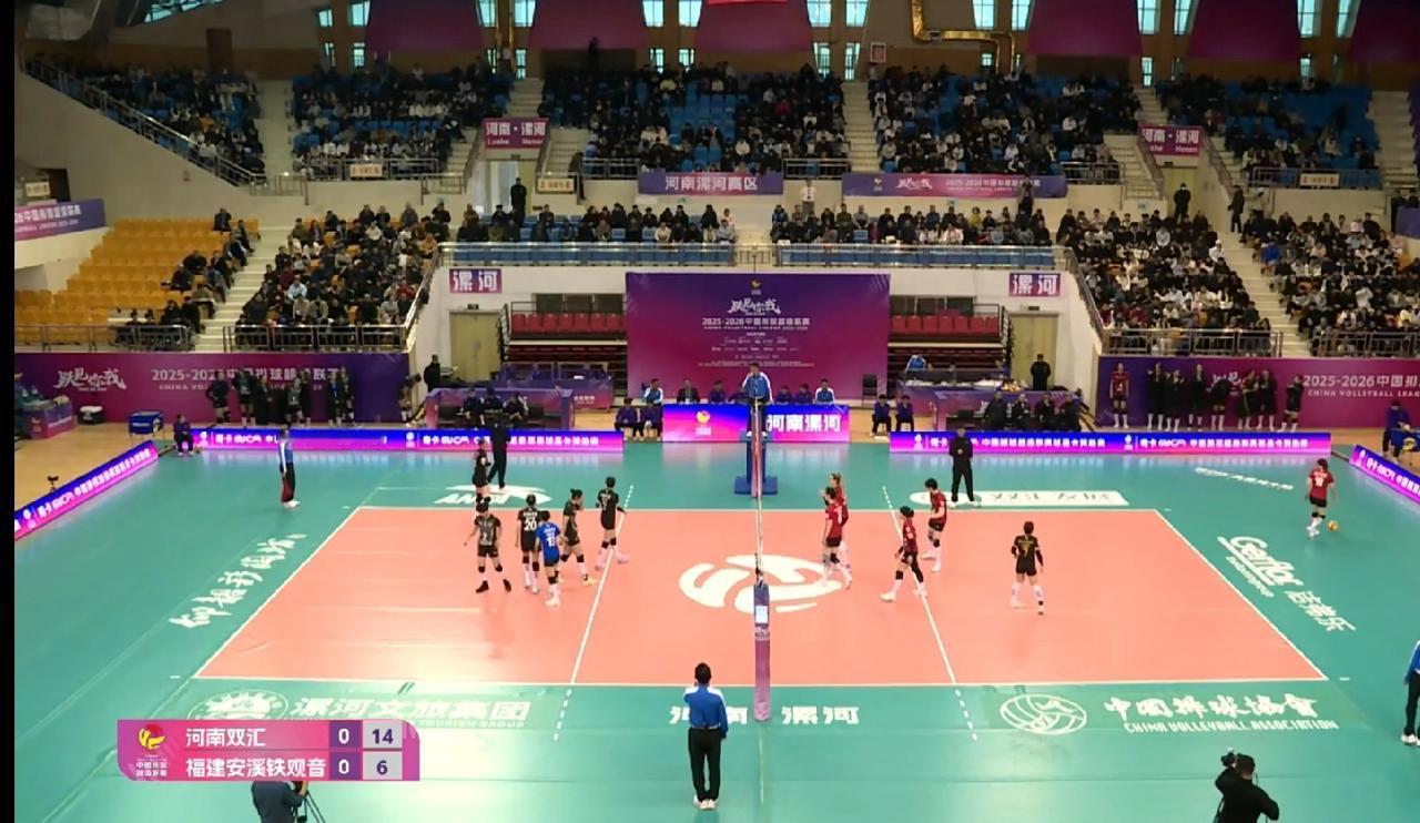第六轮河南女排对阵福建女排，河南女排接应段梦可没有首发出场！河南女排派出波黑外援