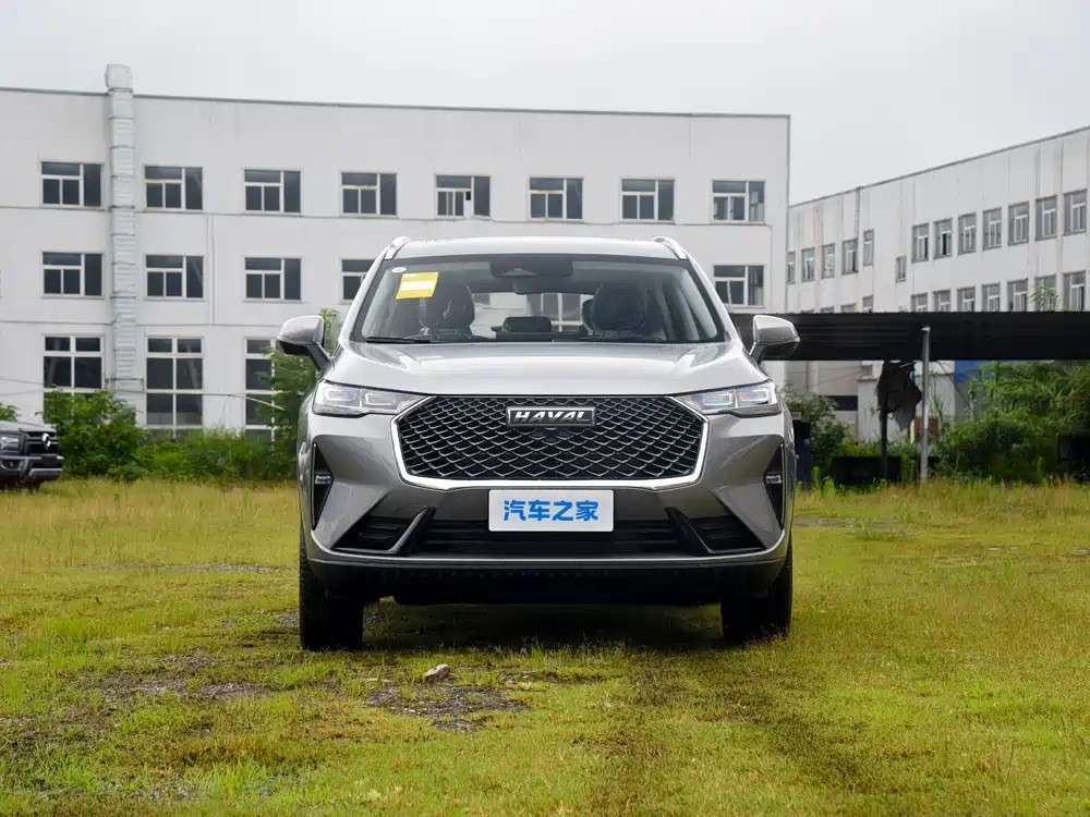 2026款哈弗H6智享版8月上市，紧凑型燃油家用SUV。整车尺寸4653mm×1