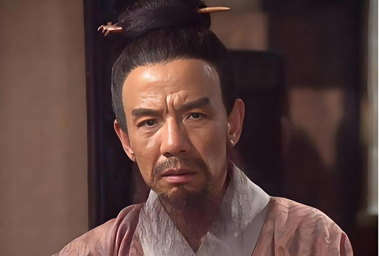 司马懿能笑到最后的原因三国里最能忍的男人是谁？不是刘备，不是诸葛亮，是司马懿