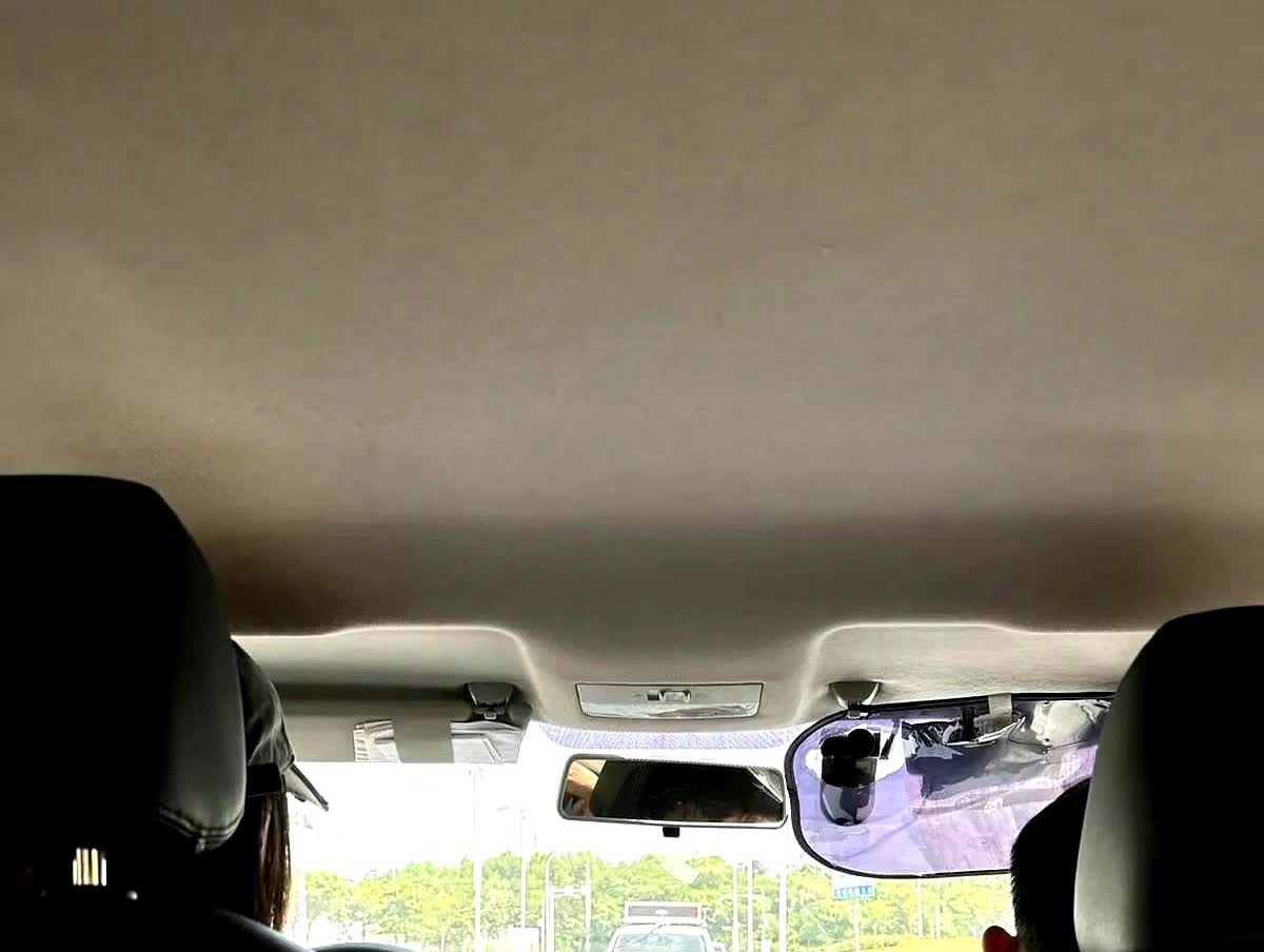 考驾照和实际上路开车差别真的很大。拿驾照时跟真正开车完全是两回事！