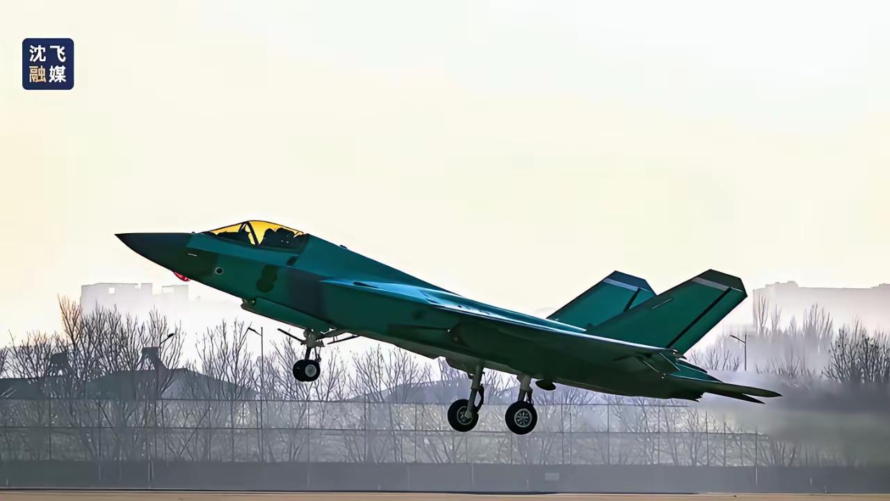 有惊喜也没惊喜，惊喜的是新年歼35马上要大批量生产了；沈阳脉动生产线已经准备好，