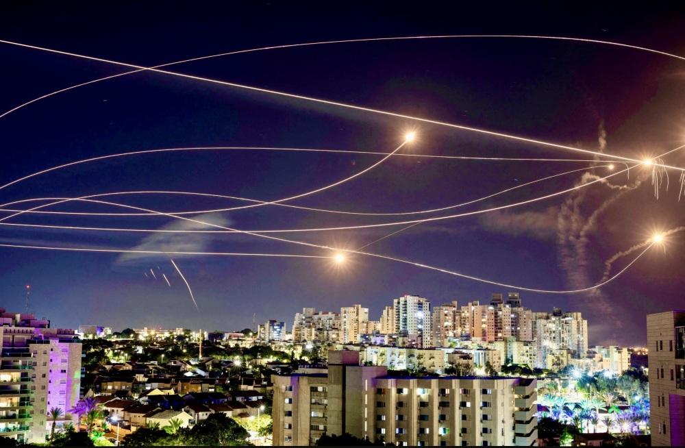 以色列6131人受伤！以色列原来一直都在隐瞒！难怪当时都管制得这么严，好多都