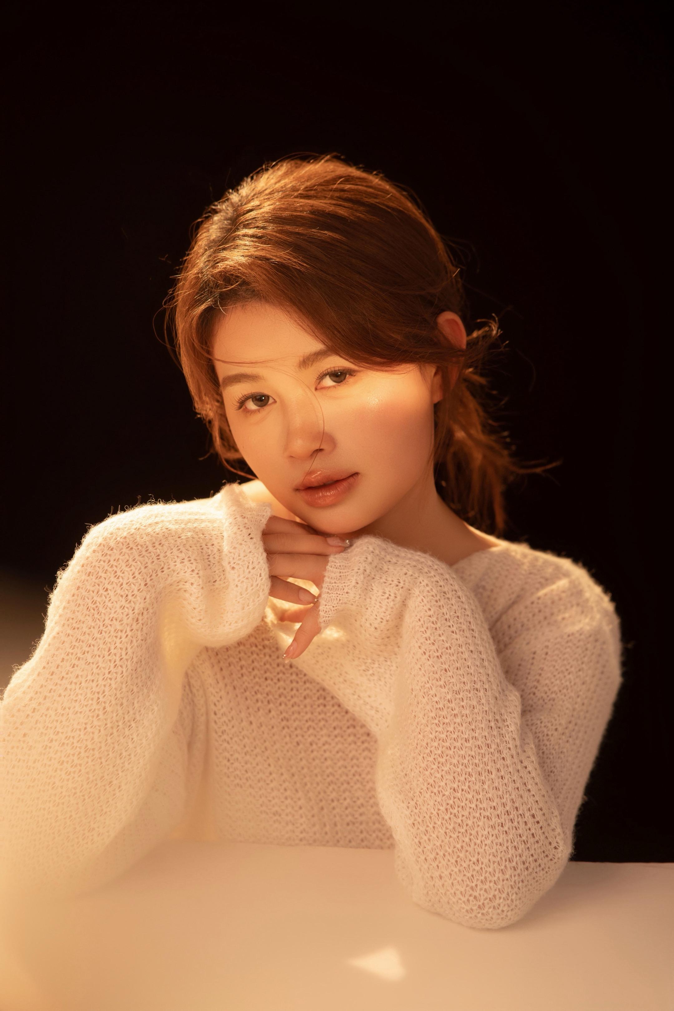 顶级的自信就是：你走哪条路 哪条路就会 开满花