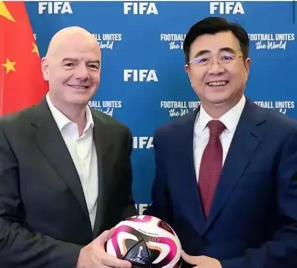 看到中国男足再次止步世界杯预选赛，估计国际足联主席因凡蒂诺的头都大了。人家好不容