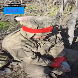 这个乌克兰军人反应快，来自乌克兰武装部队第67旅的战士帕利，在索斯诺夫卡附近的一