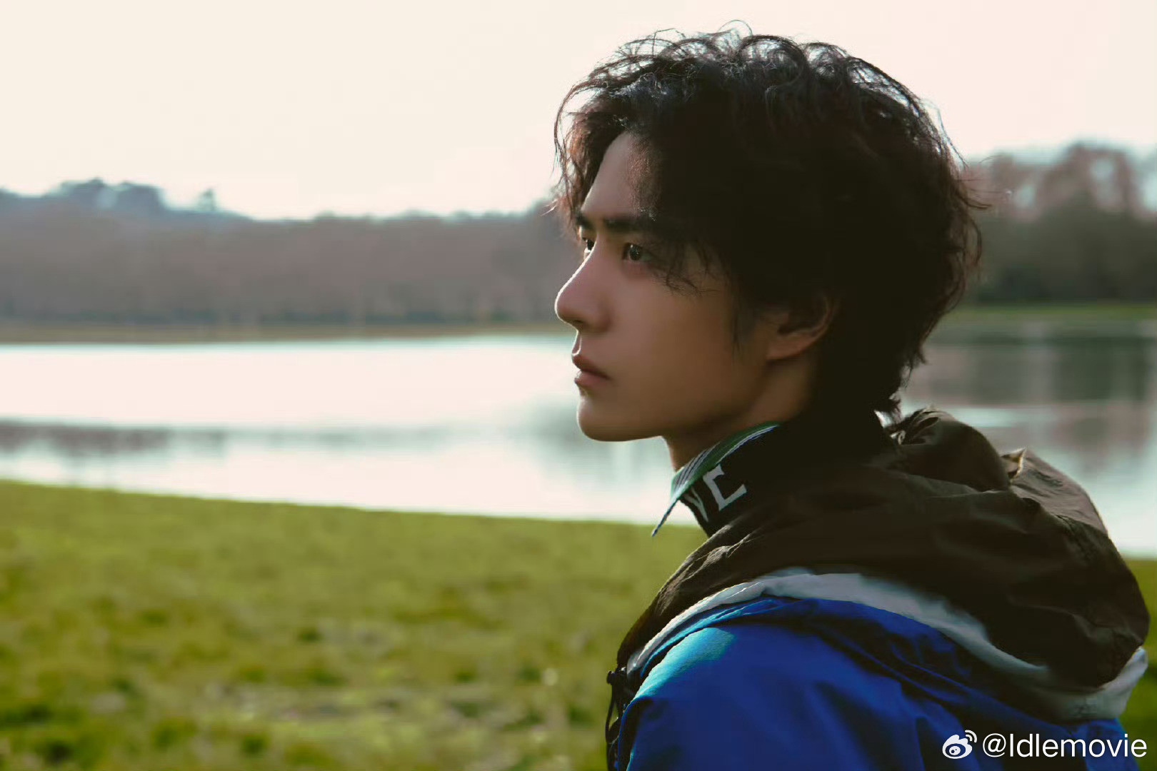 王一博巴黎时装周大片我之前想选一张就行，但我发现每一张都好看，毫不夸张，给王一博