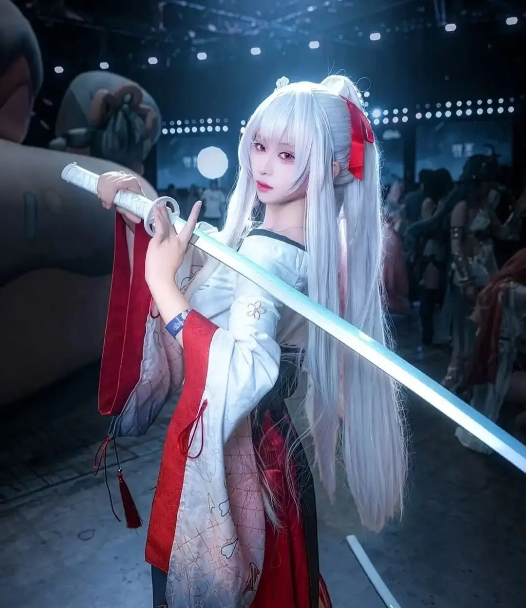 二次元美女cosplay 漫展养眼造型大赏 绯雪cos 鸣潮cos漫展返图