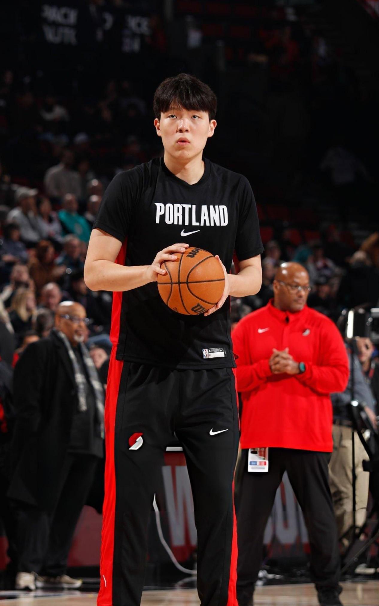 7分钟打爆轮换！开拓者不用杨瀚森，输球活该开拓者106-110惜败魔术，这场失