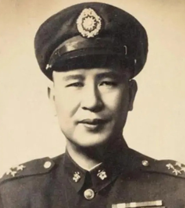 1950年，白崇禧逃到台湾后，在家闲着没事，便去拜访邻居朱怀冰，不料刚迈进大门，