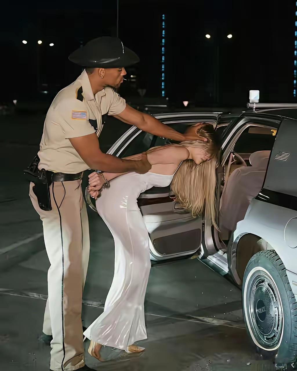 果然很老美[笑着哭]