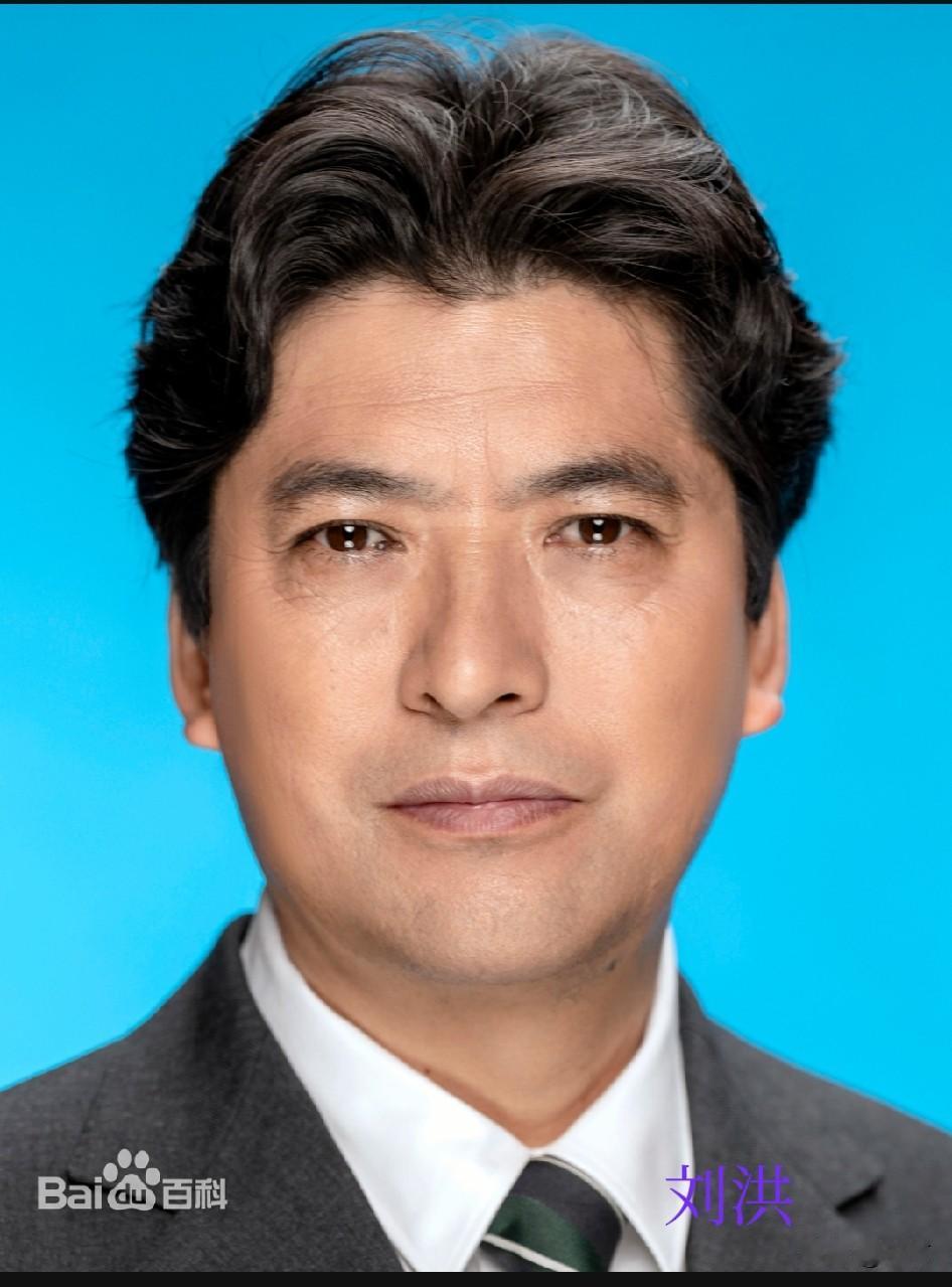 稻城亚丁通行争议：流量终会褪色，规矩方能长青5月24日。一条视频炸穿