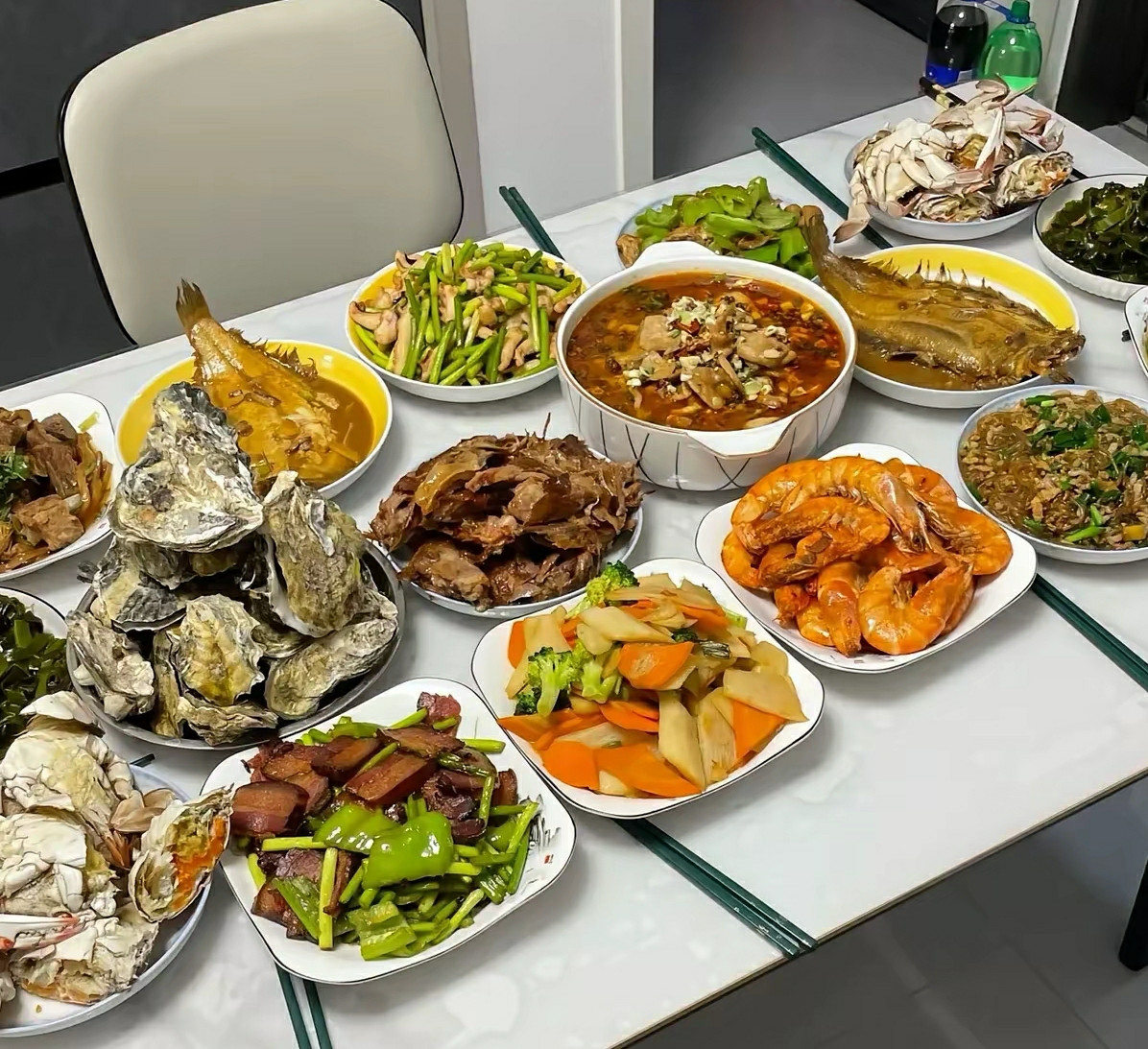 17个菜，5个人吃，有点多哈？